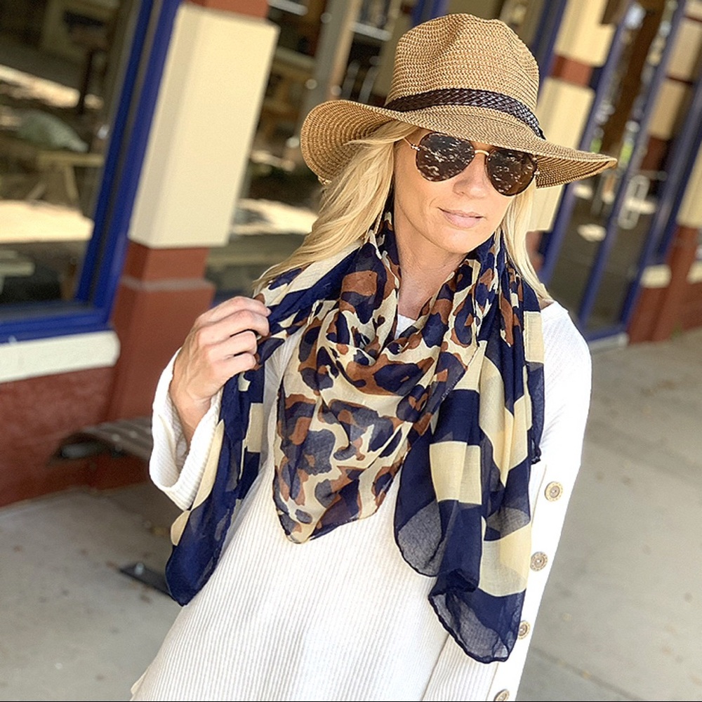 Navy leopard print lightweight scarf - Picture 2 of 5